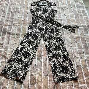 Inc NWOT wrap jumpsuit with pockets